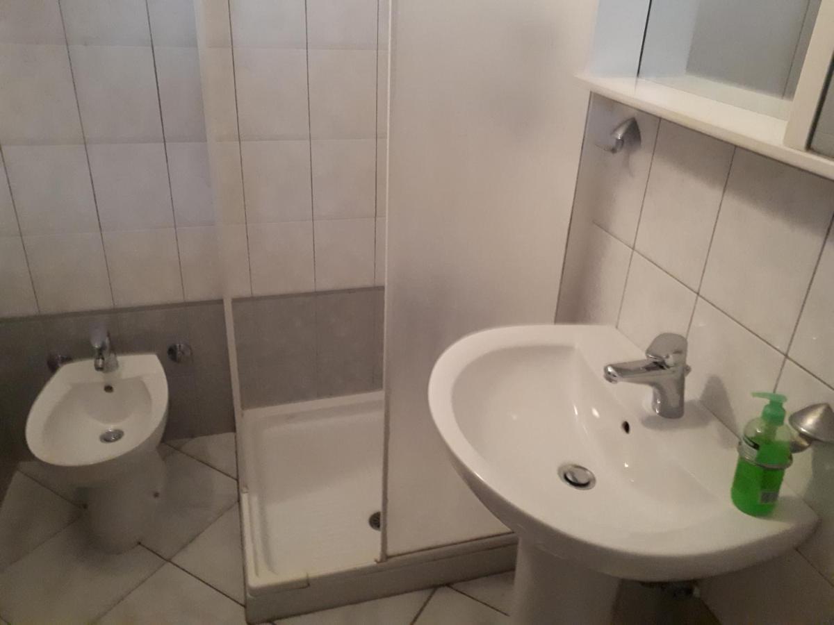 Appartement Apartman Studio Victoria à Pula Extérieur photo